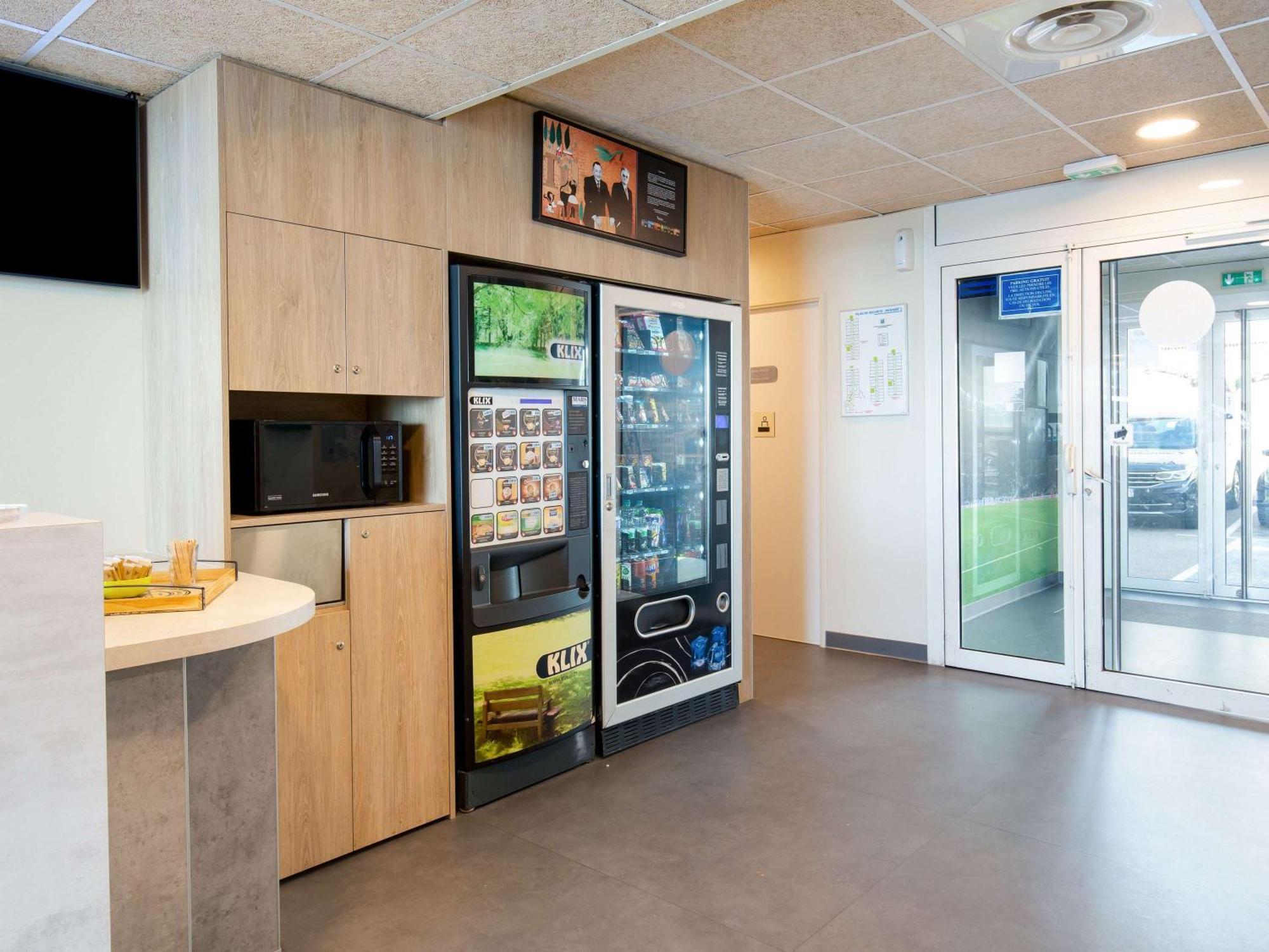 Ibis Budget Marseille L'Estaque Exterior foto